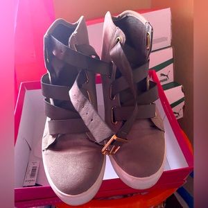 Suede leather shoe laces strapped hi top sneakers taupe color